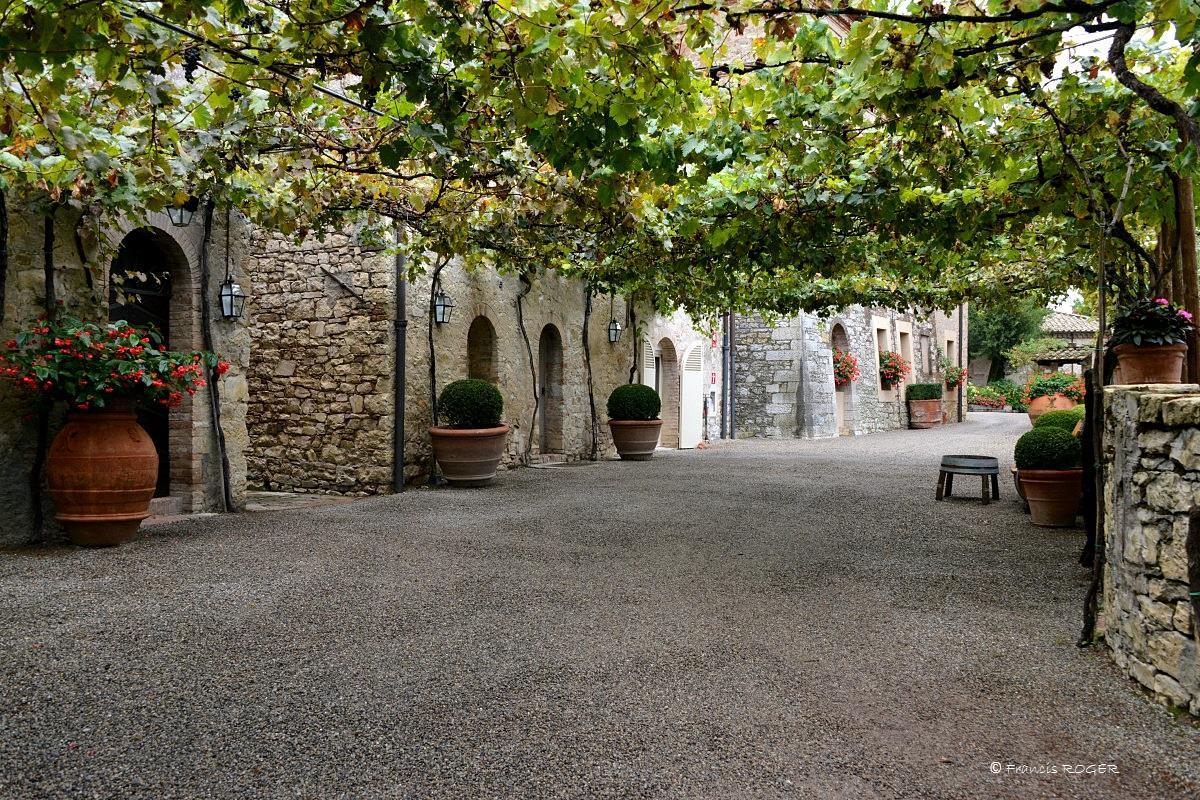 Hotel Il Pozzo Della Citerna Castelnuovo Berardenga Esterno foto